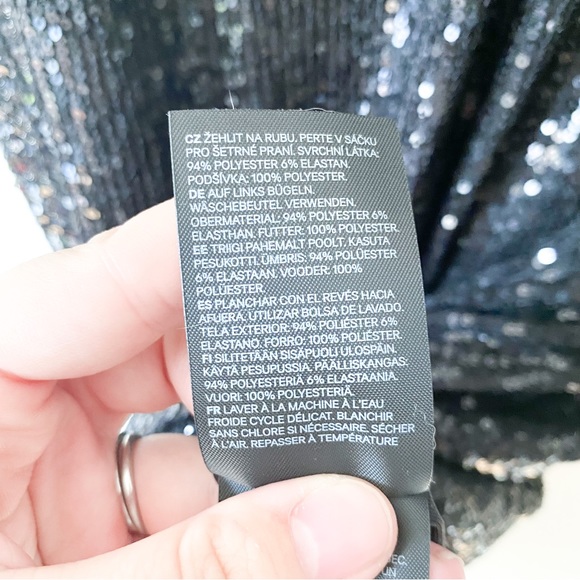 H&M, black sequin straight-cut t-shirt dress sz medium (NWT) - Picture 11 of 12